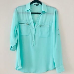 BNWOT | EXPRESS SEA FOAM GREEN BLOUSE.